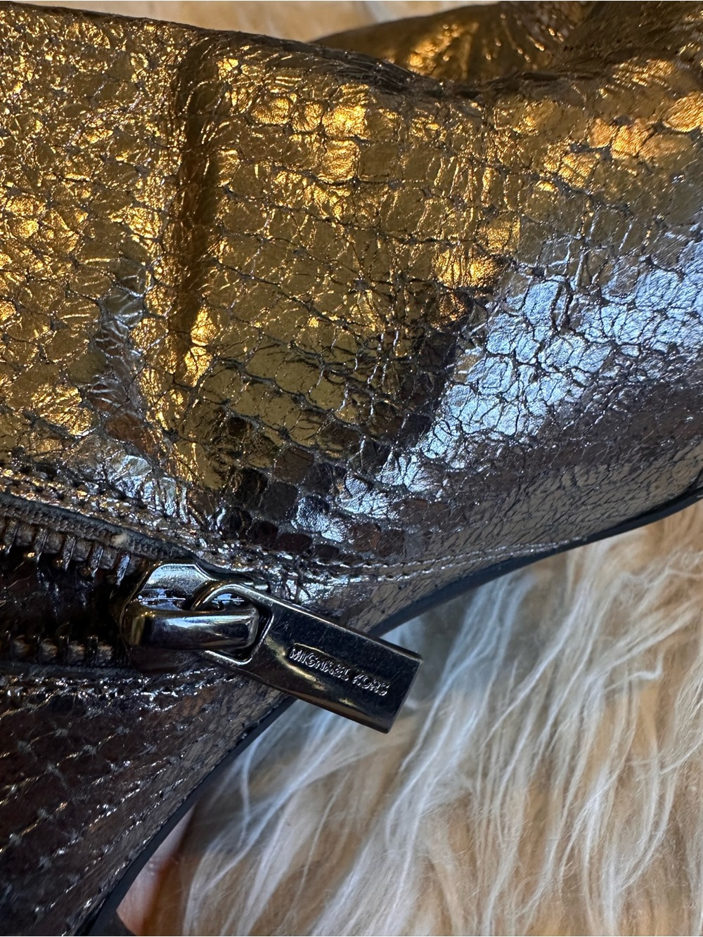 ✨LIKE NEW Michael Kors Dorothy Flex Bootie in Anthracite Metallic  Size 5 ✨ - Picture 12 of 14